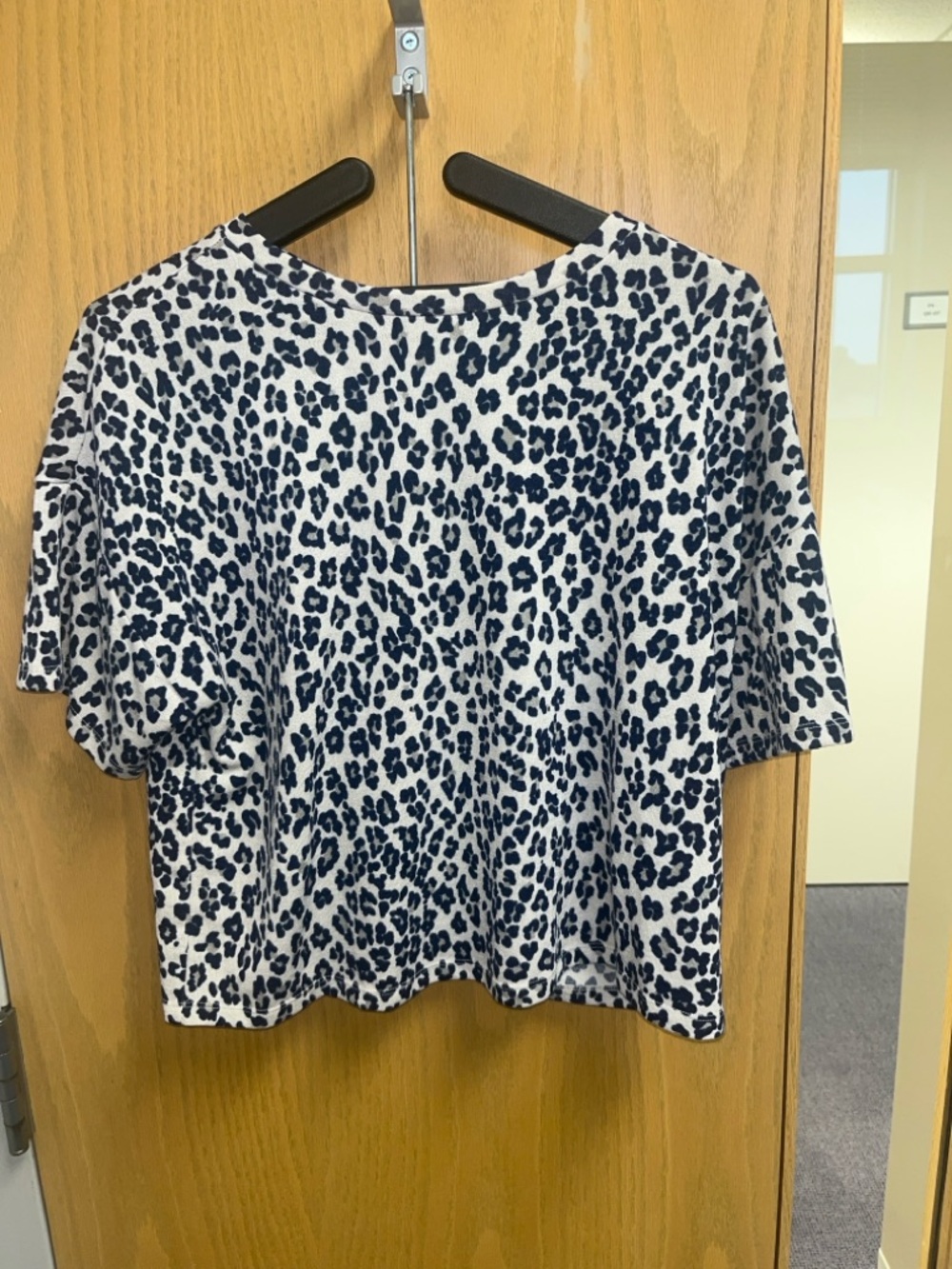 Leopard Print Short Sleeve Top - White & Black